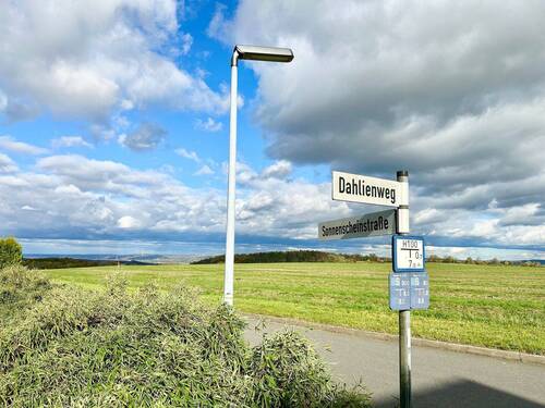 herrliche Lage am Rande eines großen Naturschutzgebiets - 5 Zimmer Doppelhaushälfte in Müglitztal