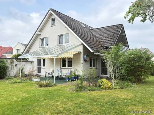Gartenansicht - großzügiges EFH mit 6 Zimmer - 447.800,00&nbsp;EUR Kaufpreis, ca.&nbsp; 167,00&nbsp;m&sup2;&nbsp;Wohnfl&auml;che