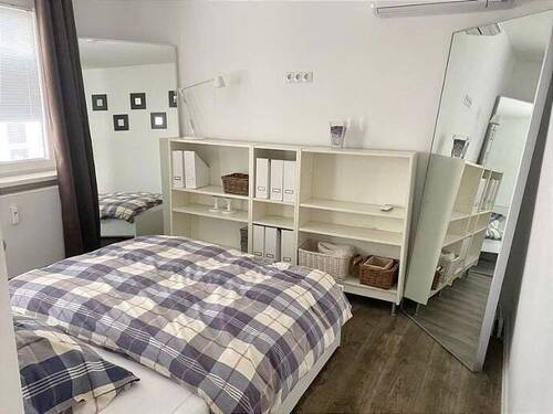 Sclafraum hell und freundlich - Modern möblierte 1,5- Zimmer-Wohnung mit Balkon Vollbad Internet Endetage Inklusivmiete 1.300,00 Monat ab 16.01.2026