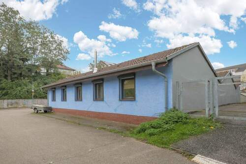 Straßenansicht - 