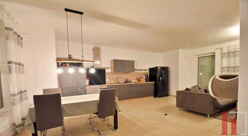 Moderne Wohnküche - Ruhig und dennoch zentral gelegene Doppelhaushälfte mit Carport in Visbek