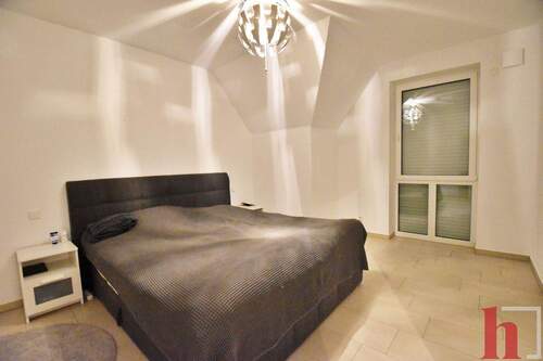 Modernes Schlafzimmer - 