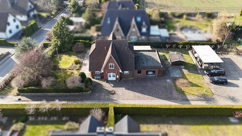 Totalansicht - 6 Zimmer Einfamilienhaus in Halstenbek