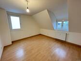 Zimmer 1 - 3 Zimmer Etagenwohnung in Saarbrücken