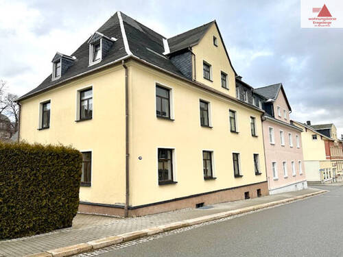 Hausansicht - Moderne 2-Raum-Wohnung in schöner Ortslage von Geyer!!