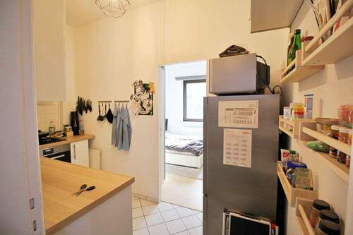 Küche - Blick ins Schlafzimmer - 