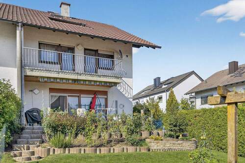 Bild 1 - Attraktives 1-Familienwohnhaus (DHH) in bester Wohnlage