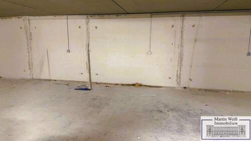 Blick auf den TG-Stellplatz mit Stromanschluss - 