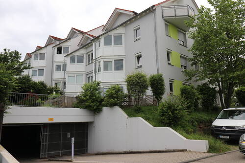 IMG_2225.JPG - Großzügige 4 Zimmerwohnung mit 2 PKW Stellplätzen *Höfingen*