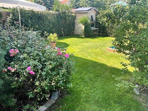 Garten - Von Privat! Sofort beziehbar! Modernes, familienfreundliches Eckhaus mit Garten in ruhiger Lage