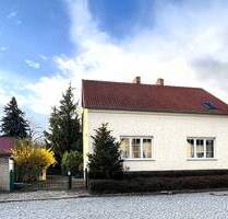 Einfamilienhaus in massiver Bauweise mit Nebengebäude und Garten - Storkow (Mark)