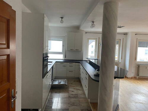 Bild 2 - 4 Zimmer Etagenwohnung zum Kaufen in Unterhausen