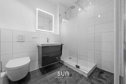 BAD MIT MODERNER AUSSTATTUNG - 