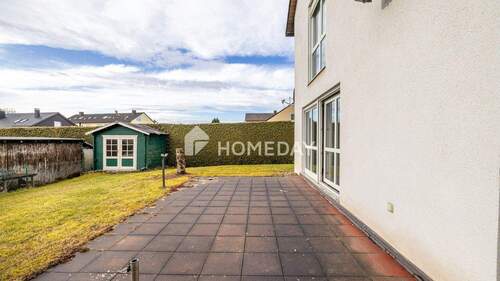 Terrasse 2 - Einfamilienhaus mit 264,00 m&sup2; in Großmehring zum Kaufen