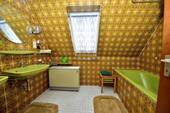 Badezimmer DG - 1 Zimmer Mehrfamilienhaus, Wohnhaus zum Kaufen in Buckenhof