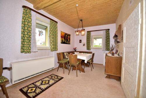 Esszimmer - Mehrfamilienhaus, Wohnhaus mit 189,00 m&sup2; in Buckenhof zum Kaufen