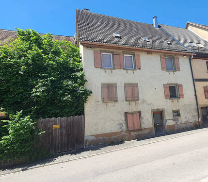 Hausansicht von Straßenseite - Einfamilienhaus in Horb am Neckar zum Kaufen
