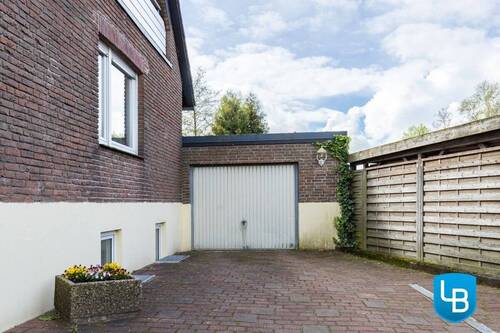Großzügige Auffahrt - 6 Zimmer Einfamilienhaus in Bosau / Hassendorf