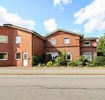 Viel Platz & Gestaltungsmöglichkeiten - Einfamilienhaus mit Einliegerwohnung in Sommerland