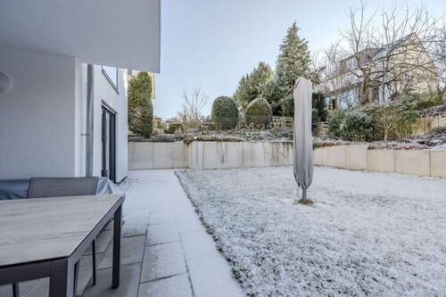 Weitläufiger Garten mit Sondernutzungsrecht - 