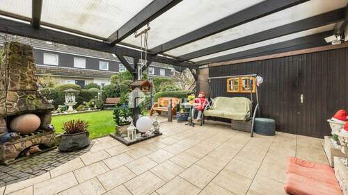 Terrasse 1 - 5 Zimmer Reihenmittelhaus zum Kaufen in Ratingen