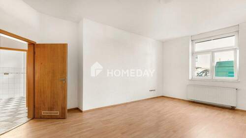 Wohnzimmer 2 - Erdgeschosswohnung mit Balkon und Tageslichtbad in zentraler Lage von Ludwigshafen