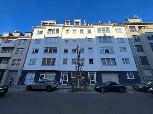 Titelbild - Büro und Rohdachboden zum Ausbau in zentraler Lage!