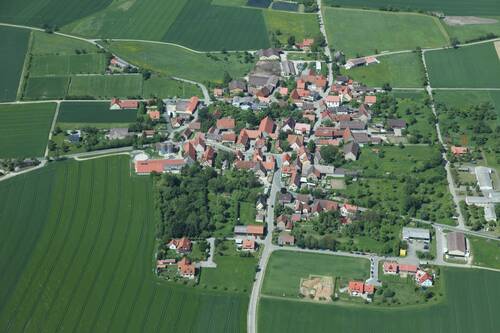 Luftbild_Adelshofen (1).jpg - 