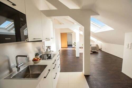 Studio - Kleines Dachstudio im sanierten Altbau im Quadrat H 7