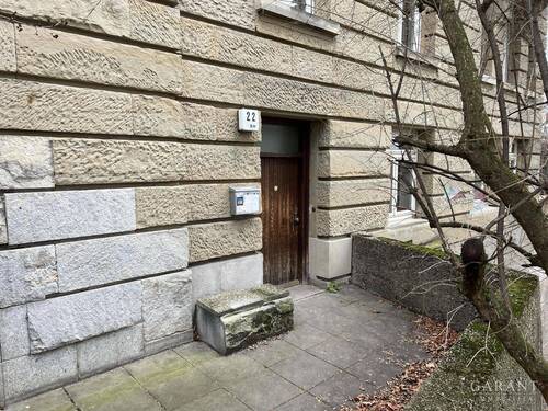 eingang (1) - 6 Zimmer Etagenwohnung zum Kaufen in Stuttgart