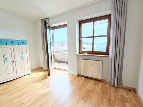 Wohnen mit Zugang zum Balkon - 