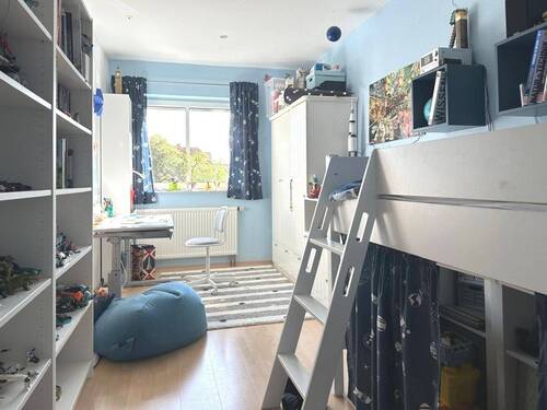 Kinderzimmer 1 im OG - 