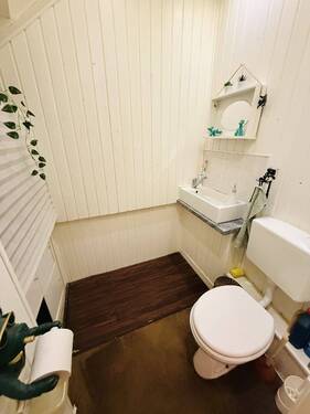 11 Gäste-WC EG - 