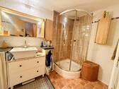 17 Badezimmer mit Dusche 1. OG - 
