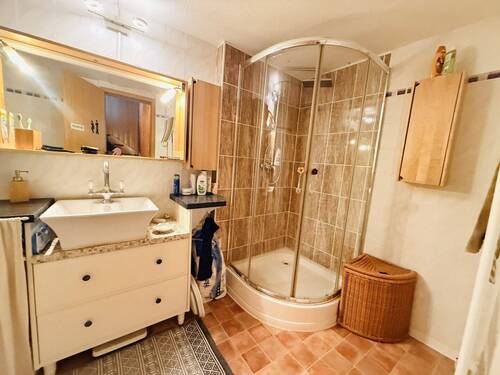 17 Badezimmer mit Dusche 1. OG - 