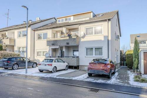 Gepflegtes Mehrfamilienhaus - 