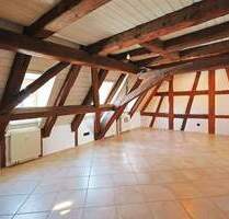 Historisch & saniert: Charmante Dachgeschoss-Maisonette im denkmalgeschützten Fachwerkhaus - Renningen Malmsheim