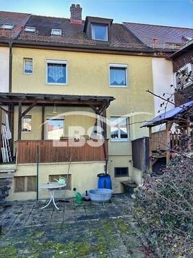 Hauseingang - 6 Zimmer Reihenmittelhaus zum Kaufen in Ansbach