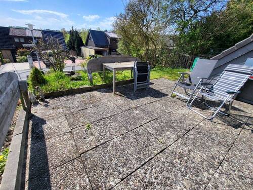 4. Terrasse und Grundstück (3) - 