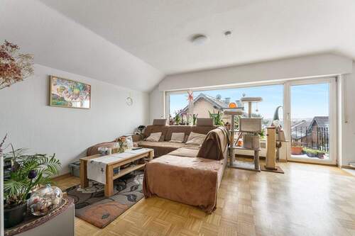 Wohnzimmer DG - 8 Zimmer Mehrfamilienhaus, Wohnhaus zum Kaufen in Odenthal