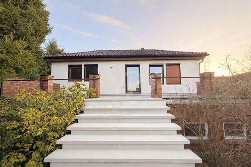 Aufgang zur Terrasse - 