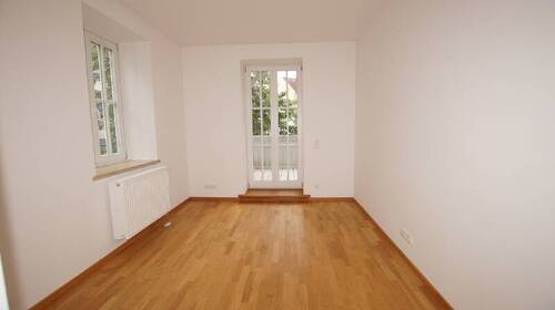 Büro - 2 Zimmer Etagenwohnung in Straubing