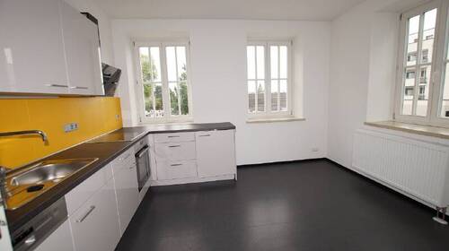 Küche - Etagenwohnung mit 75,00 m² in Straubing zur Miete