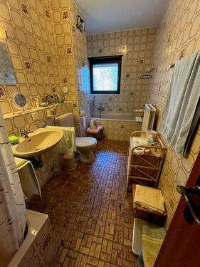 Badezimmer im 1. OG - 