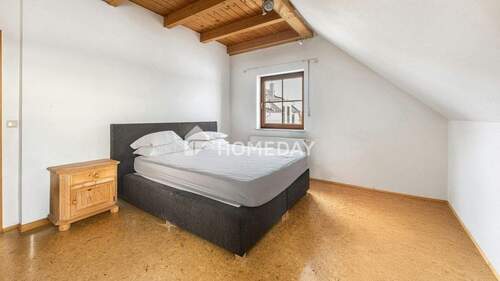 1. OG Schlafzimmer 2-1 - 