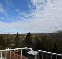 helle 2 Zimmer über den Dächern von Fürth