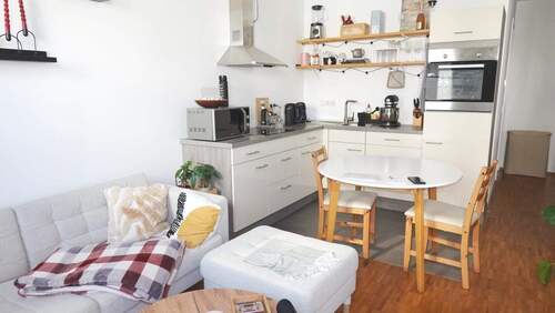 Wohnküche - 2 Zimmer Etagenwohnung zur Miete in Düsseldorf