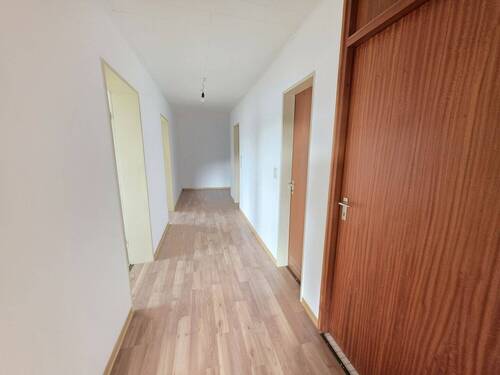 Wohnungsflur mit Platz für Garderobe oder Kommode #135932 - 