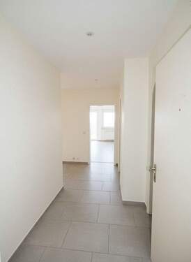 Diele - Eingangsbereich - 3 Zimmer Etagenwohnung in Wolfenbüttel