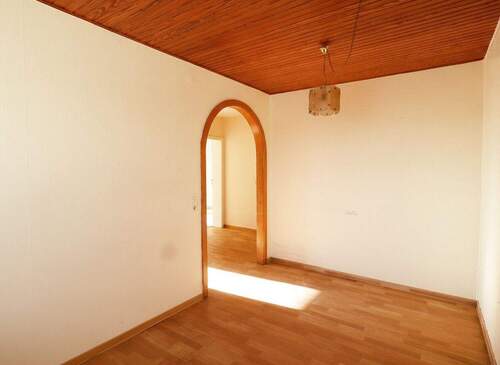 Ess- bzw. Kinderzimmer - 